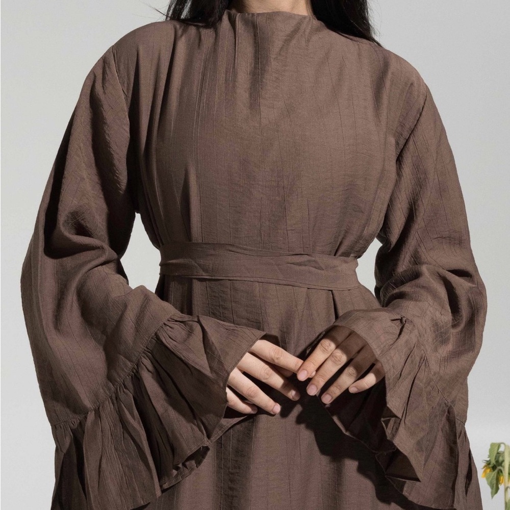 Chic Long Sleeve Brown Maxi Dress - Picture 2 of 2